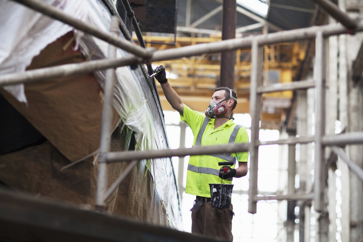 echafaudage-avec-un-artisan